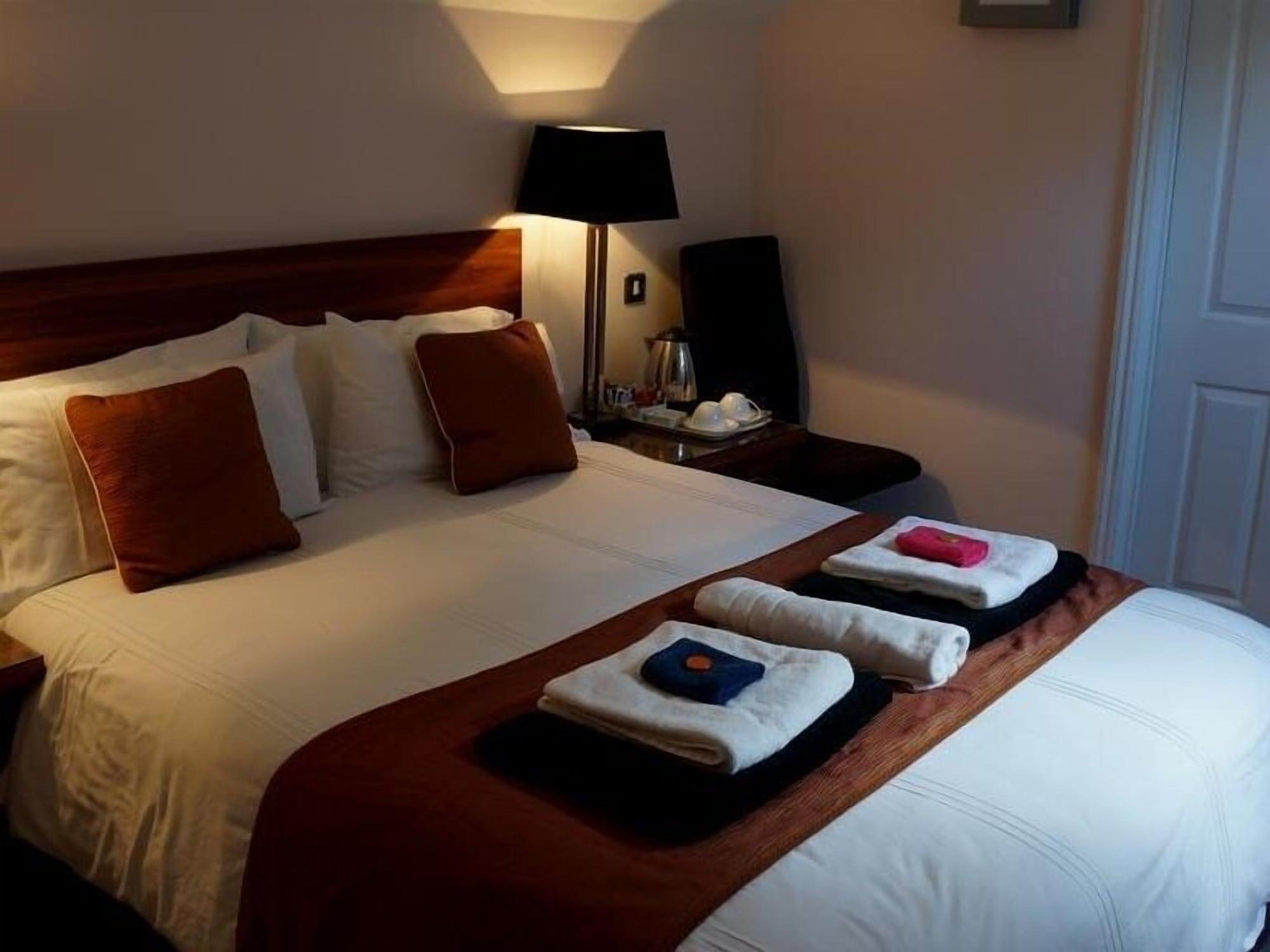 The Lyn Valley Guest House Линтон Экстерьер фото